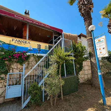 Pangea Sigacik & Terrace *